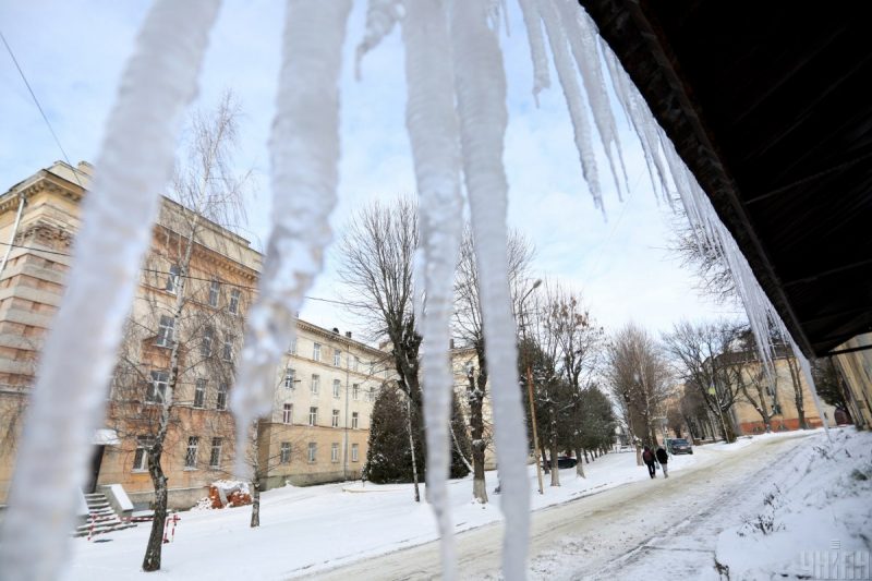 Заметіль, ожеледь і морози: Одеську область накриють два циклони поспіль