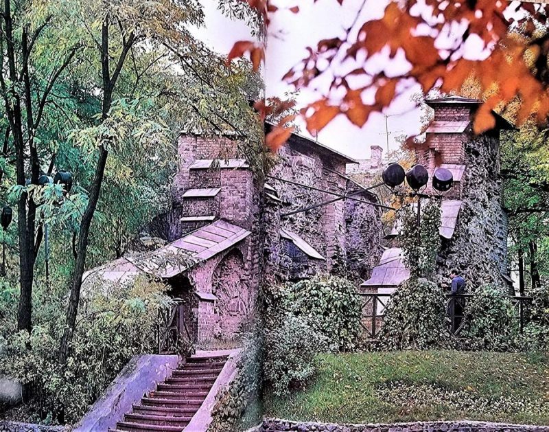 Як виглядали Золоті ворота до реконструкції: у мережі показали рідкісні кадри