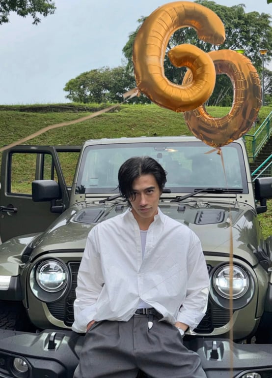 Модель Чуандо Тан отпраздновал свои 60 лет