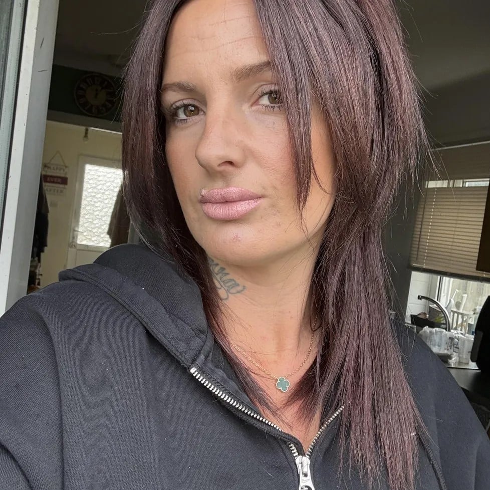 Жінка не дістала батарейки з іграшок