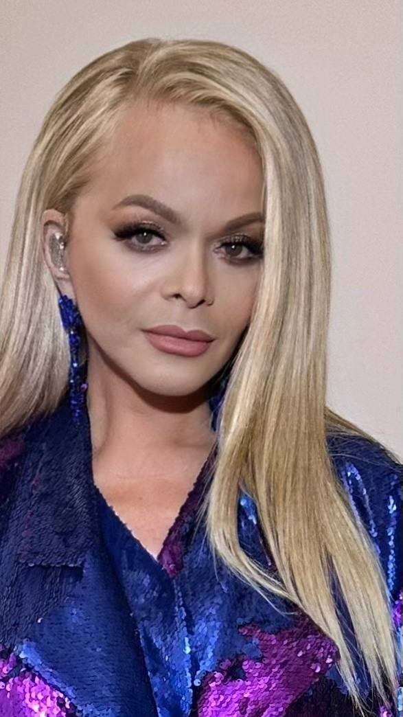 Лариса Долина