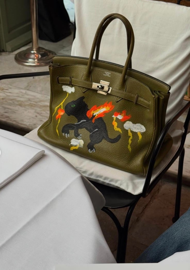 Соня Евдокименко выгуляла тяжелый люкс 