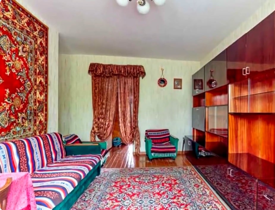 Килим на стіні