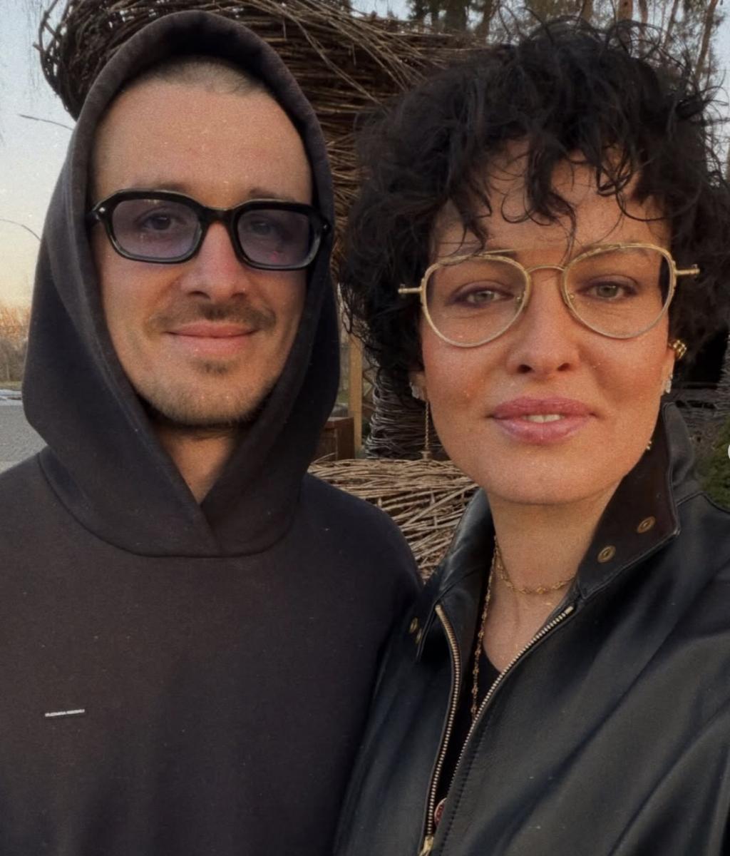 Даша Астаф'єва заінтригувала шанувальників 