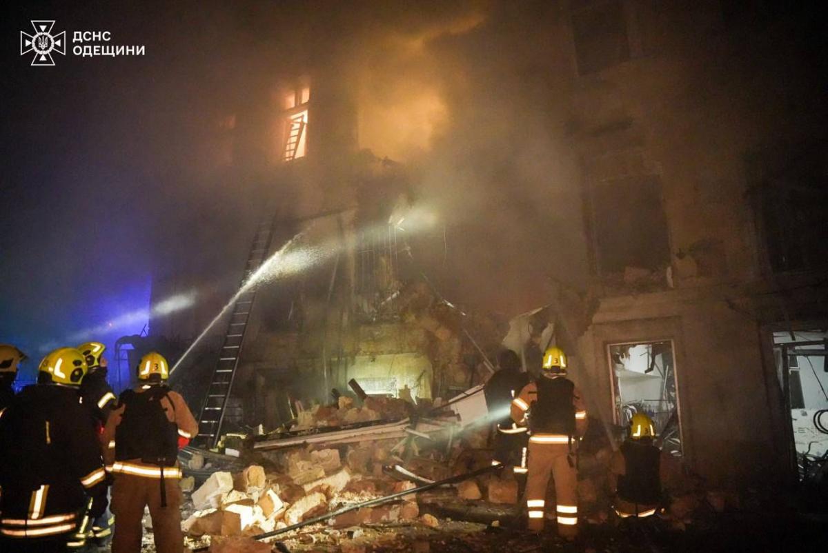 РФ атакувала житлові будинки в Одесі