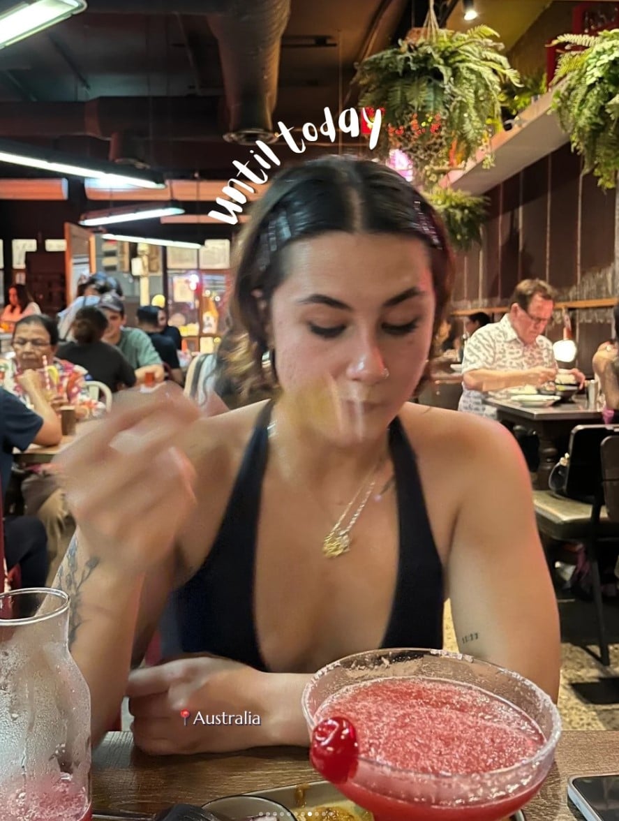 Дівчина подорожує вже 5 років