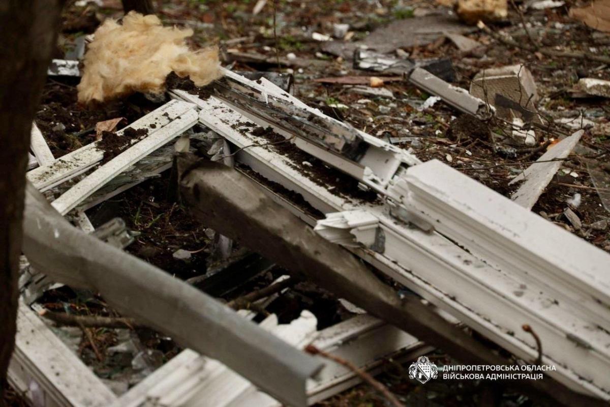 Наслідки атаки РФ по багатоповерхівці у Дніпрі