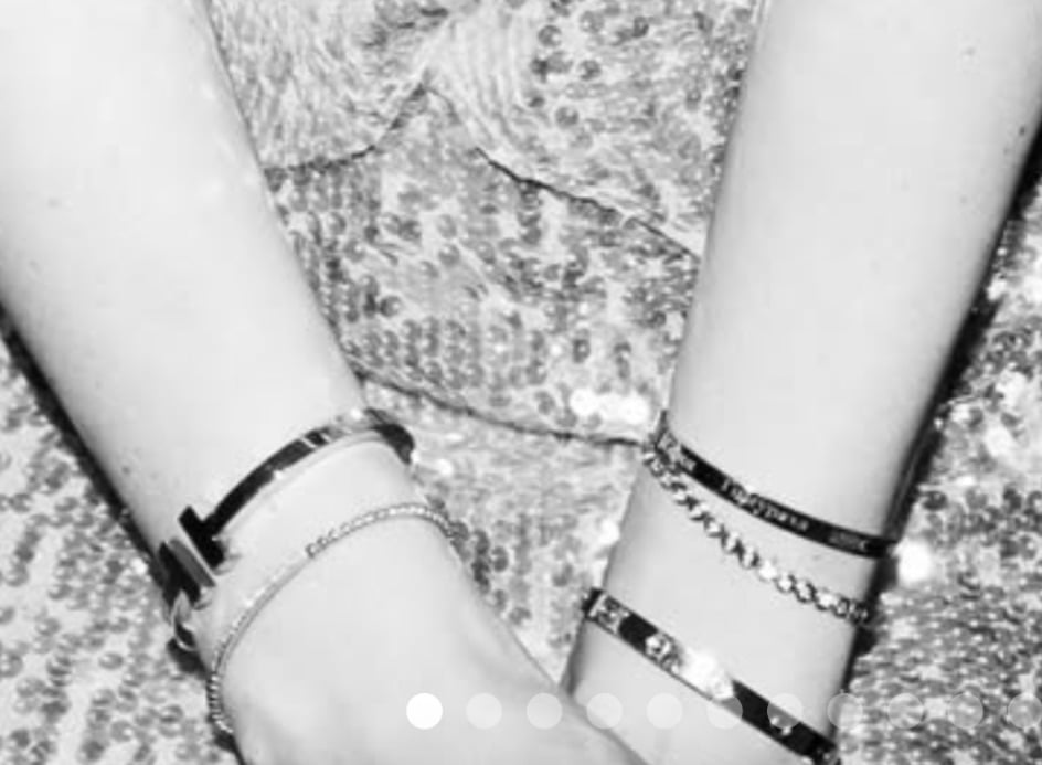 Маша Ефросинина и ее браслеты 