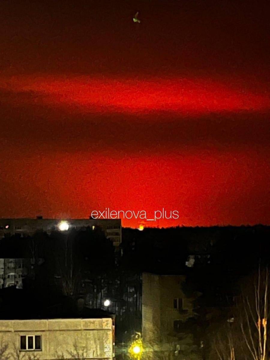 Світіння в Ленінградській області після атаки дронів