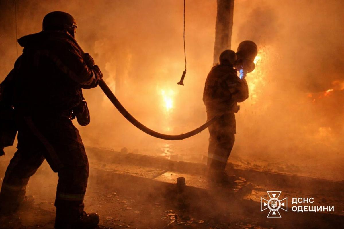 РФ массированно атаковала Одесскую область ударными дронами РФ массированно атаковала Одесскую область ударными дронами