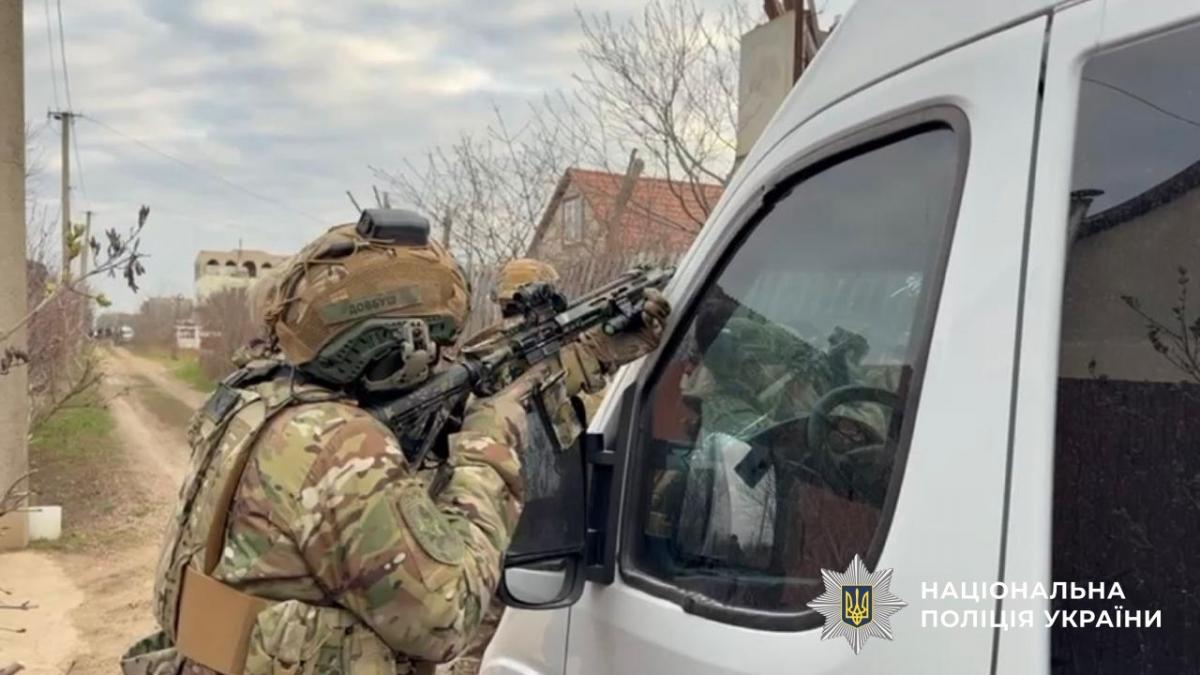 В Одесі в поліцейських стріляли з автомата