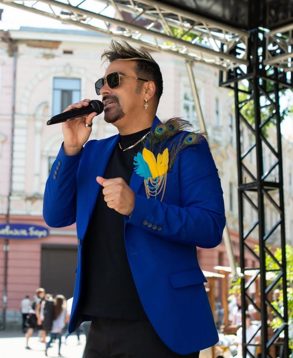 Амадор Лопес отримав український паспорт