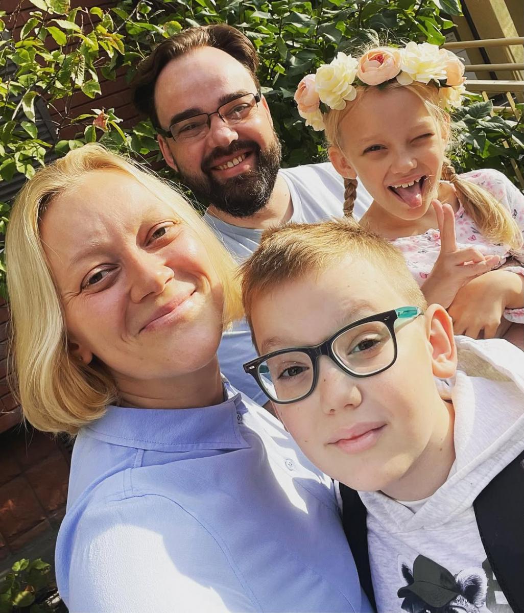 Артур Петров с семьей