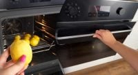 Зачем итальянцы каждый вечер кладут лимон в духовку: секрет решает множество проблем