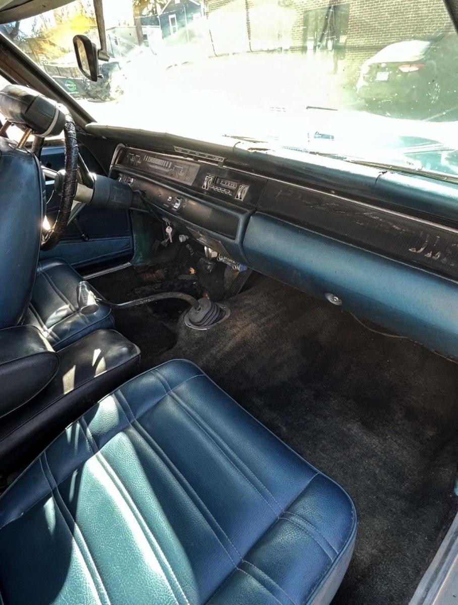 Син продає успадкований від батька рідкісний Dodge Coronet