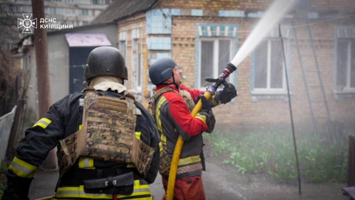 Наслідки удару по ветклініці в Чабанах 3 квітня