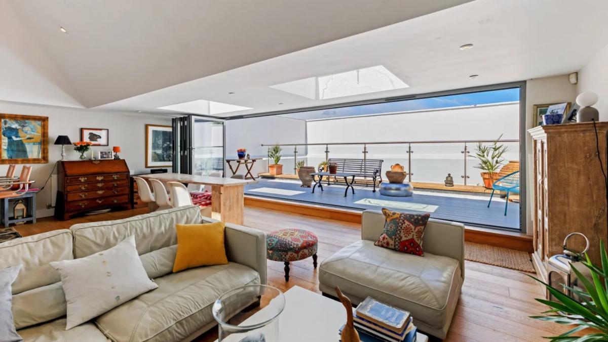 Зі спалень бункера є вихід на невеликі балкони