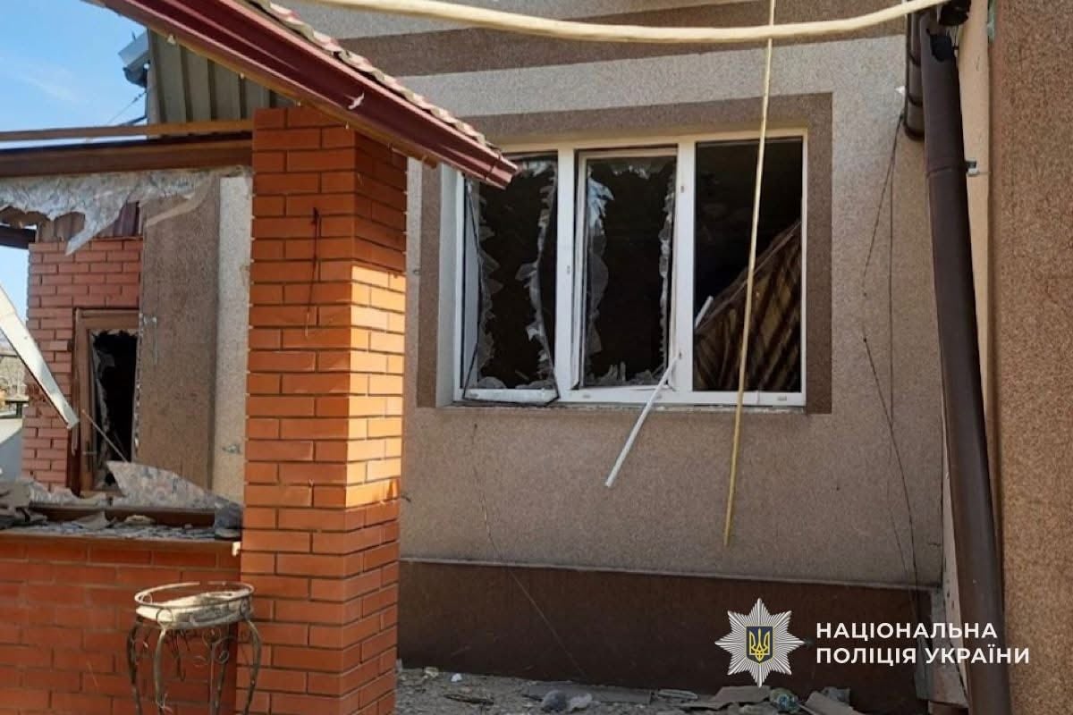 Наслідки удару по Нікополю 4 квітня