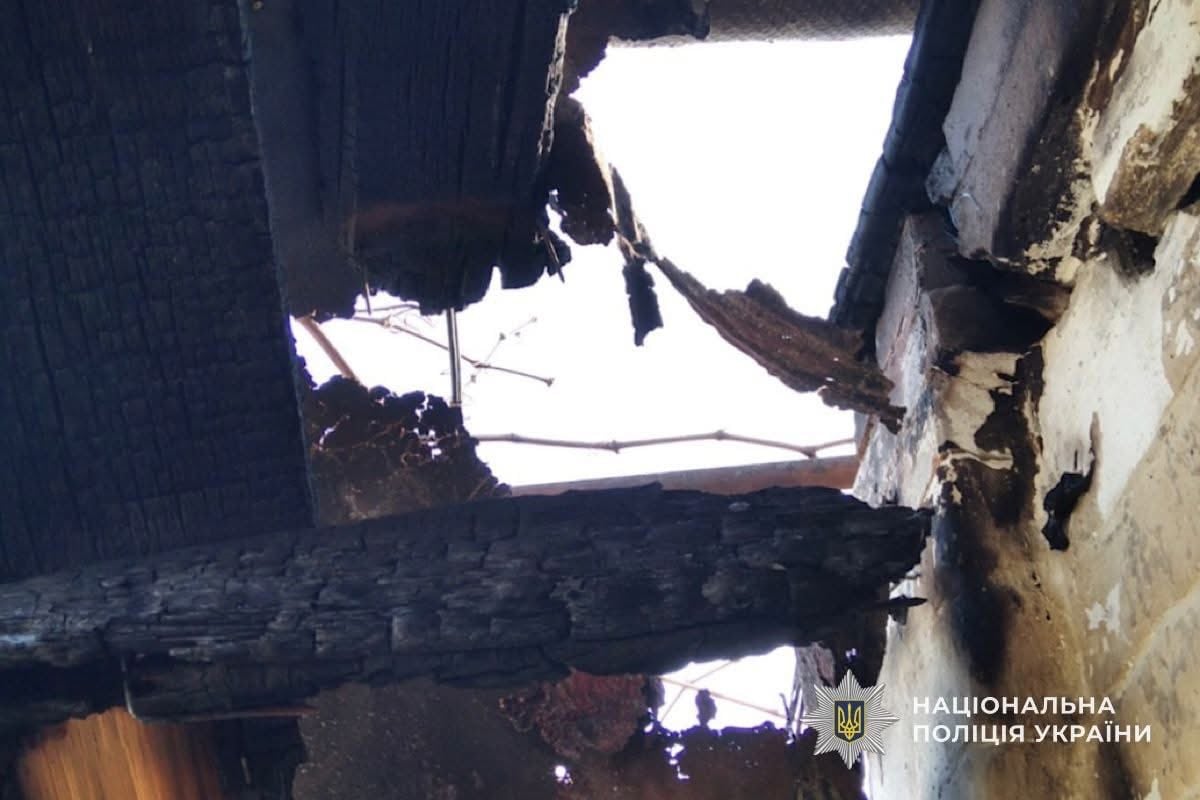 Наслідки удару по Нікополю 4 квітня