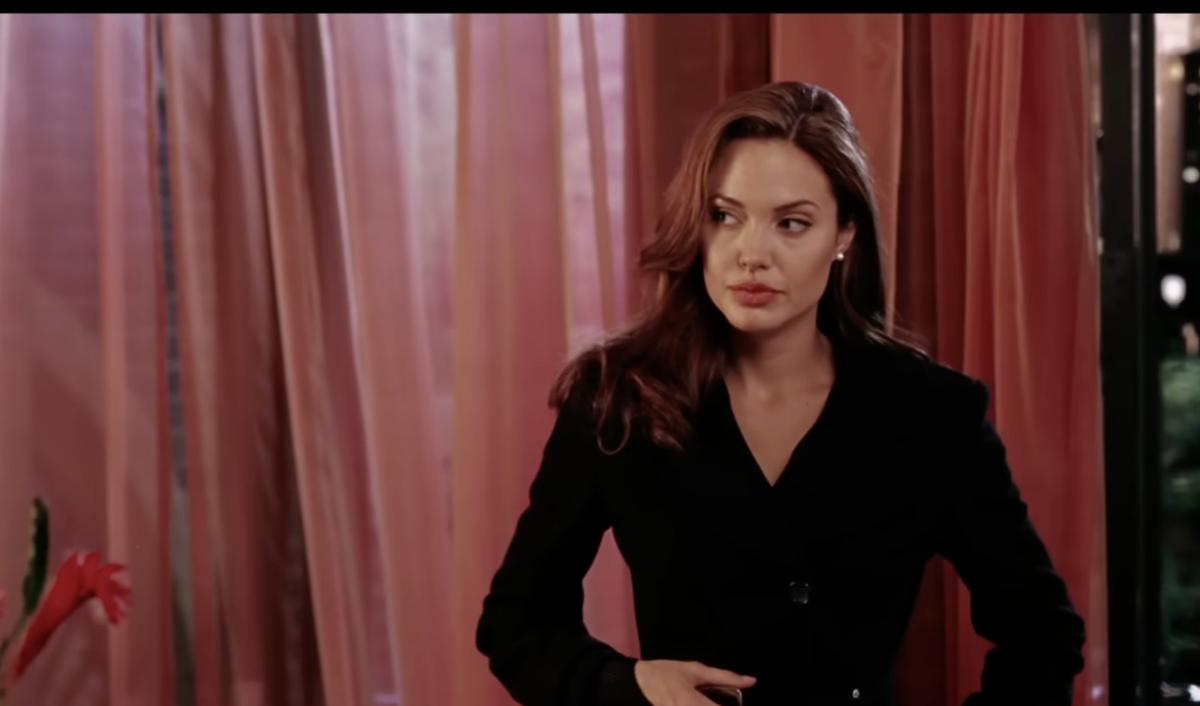 Джолі - визнана красуня Голлівуду Джолі - визнана красуня Голлівуду