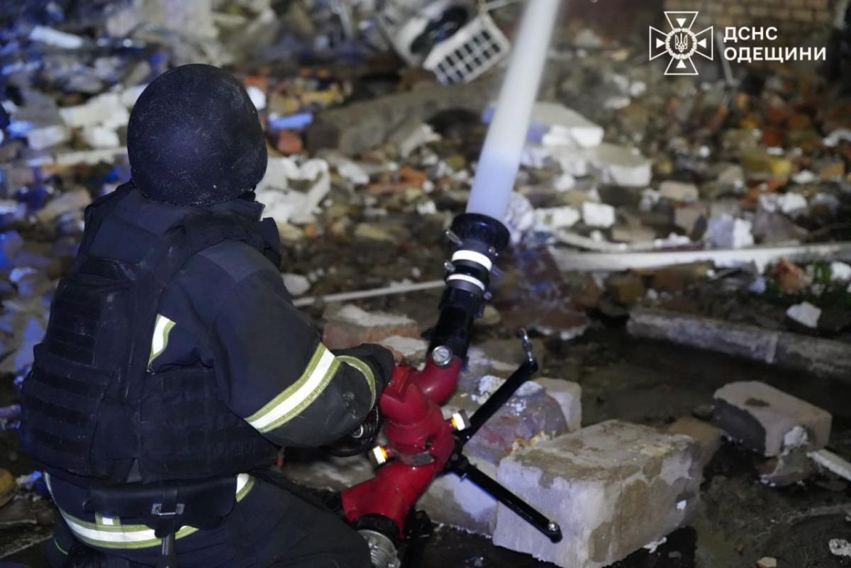 Наслідки удару по Одесі Наслідки удару по Одесі