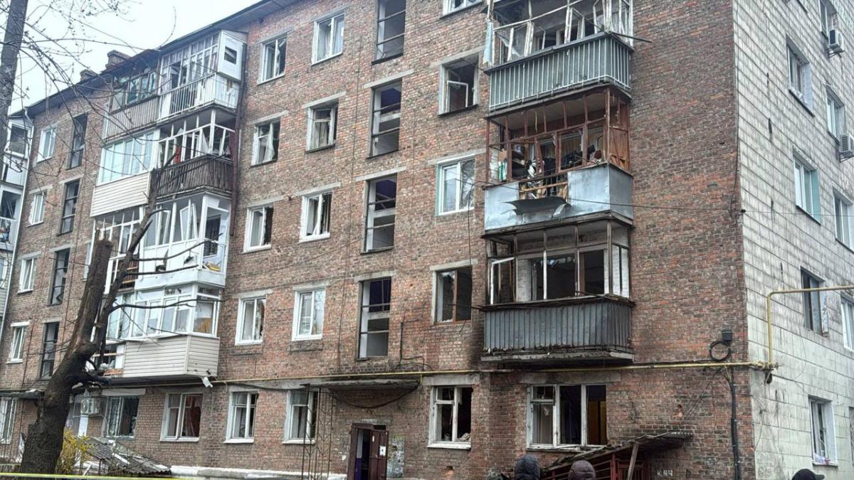 Последствия атаки на Конотоп утром 10 апреля 2026 Последствия атаки на Конотоп утром 10 апреля 2026