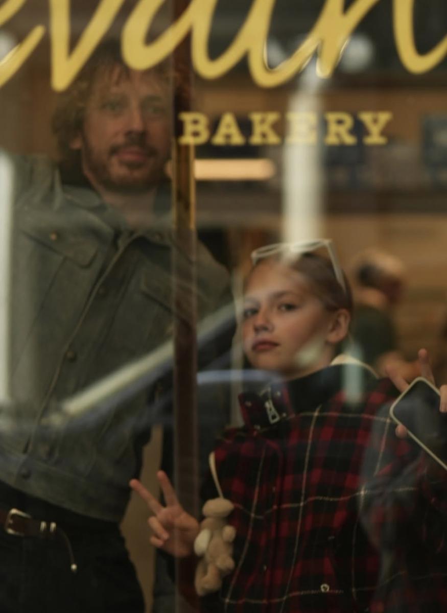 Галкин с дочкой показались в Нью-Йорке Галкин с дочкой показались в Нью-Йорке