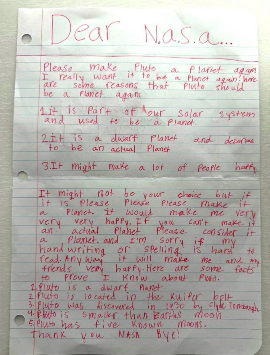 У листі Каела пояснила, що Плутон є частиною Сонячної системи
