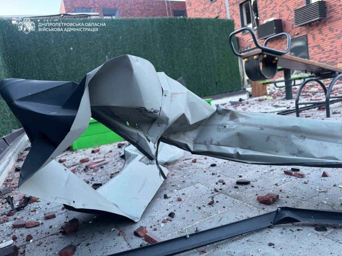 Последствия атаки на Днепр 15 апреля Последствия атаки на Днепр 15 апреля