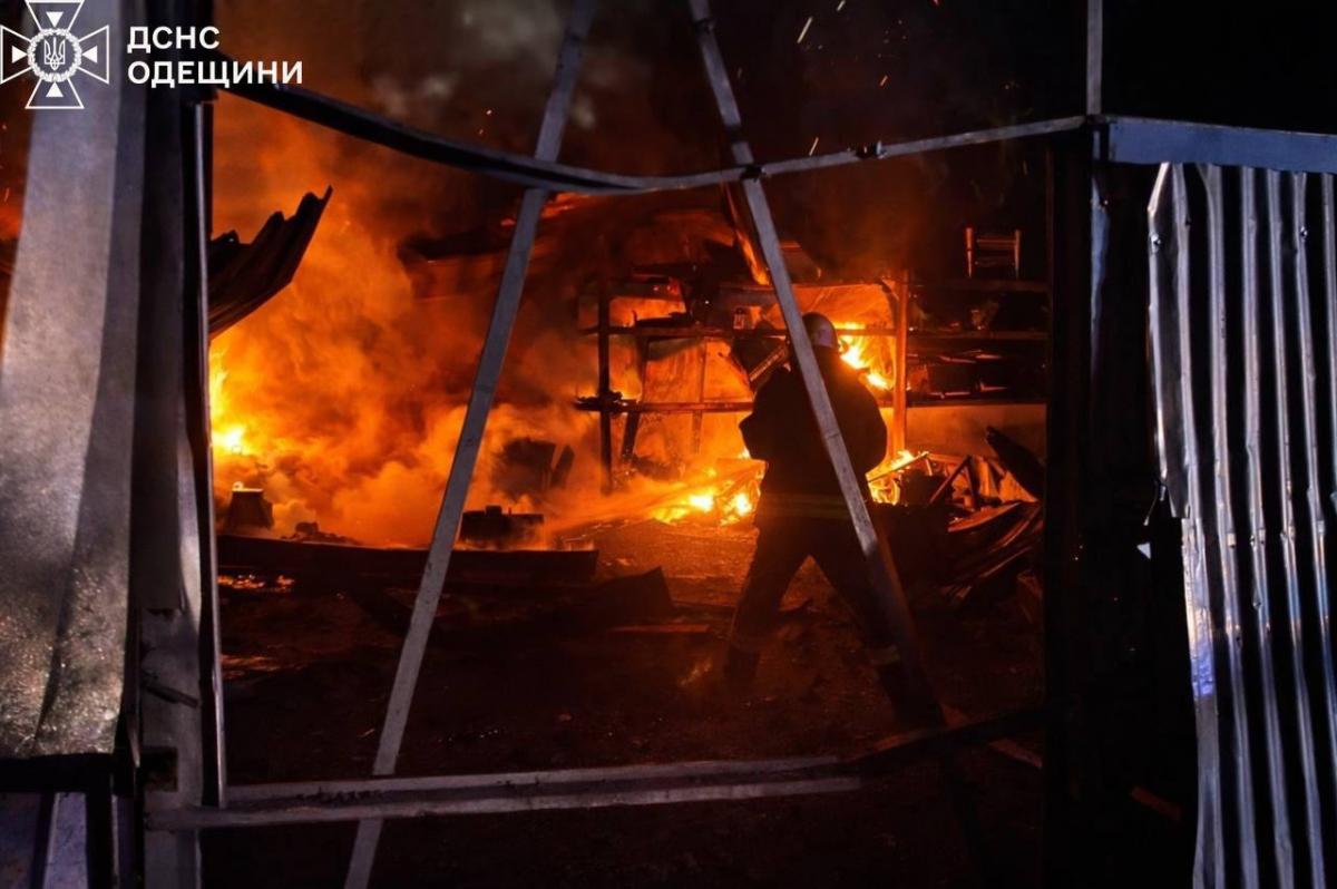 Последствия атаки на Одесскую область 15 апреля 2026 Последствия атаки на Одесскую область 15 апреля 2026