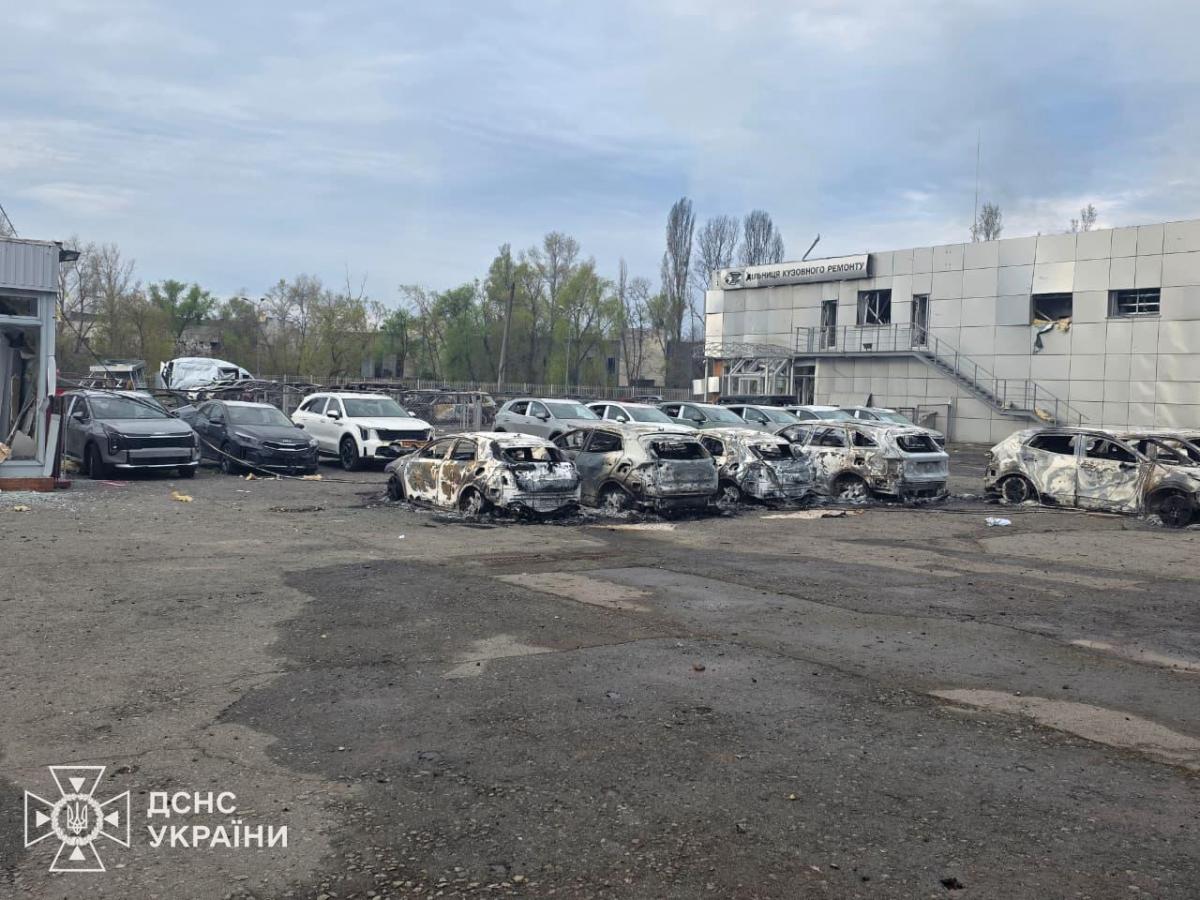 Наслідки атаки на Київ 16 квітня 2026