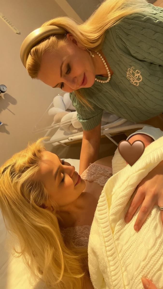 Аліна Гросу із сином