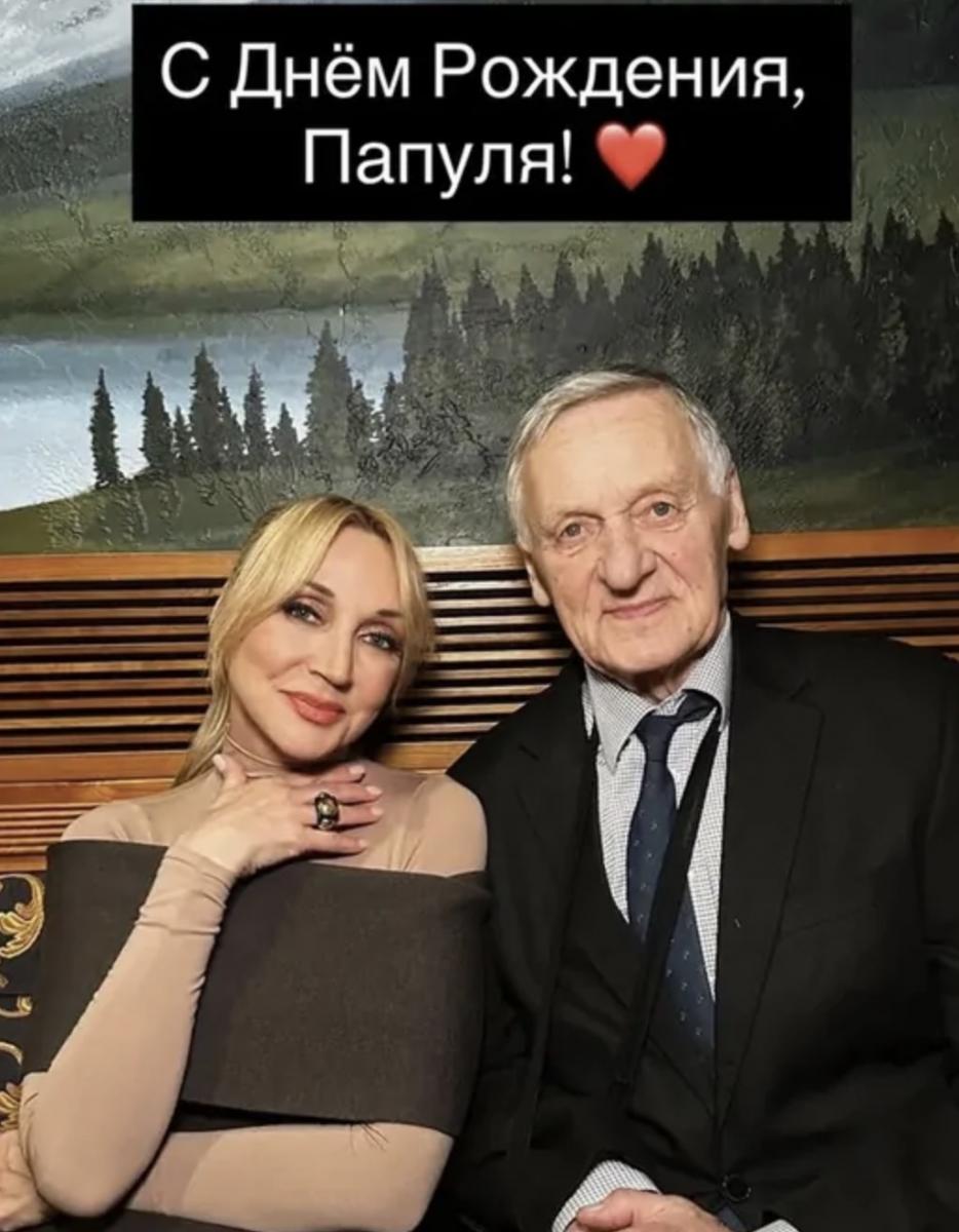 Орбакайте привітала свого батька 