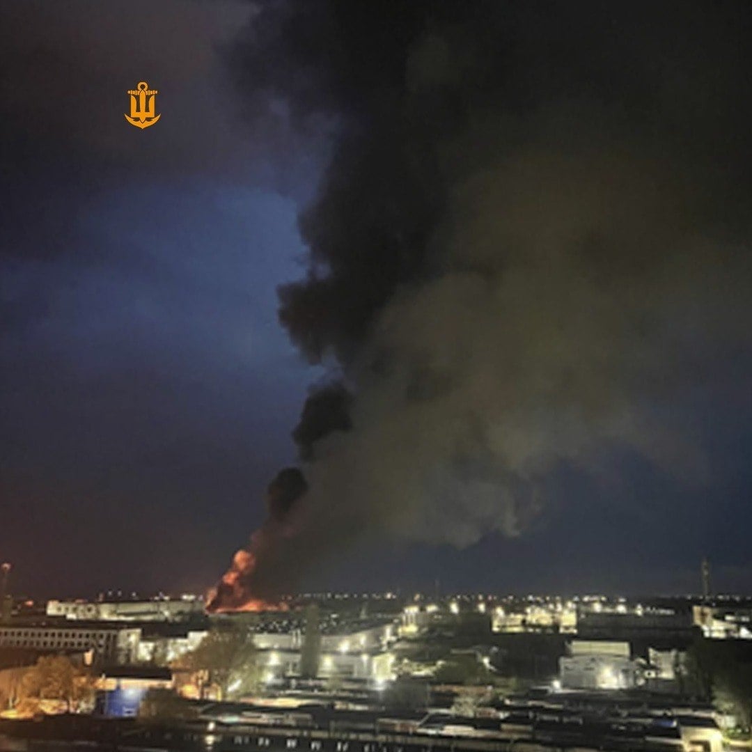 Удари по заводу 