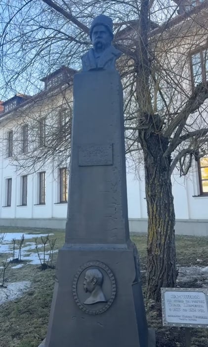 Не той Шевченко: що приховали на могилі Кобзаря у Каневі і при чому тут Кремль