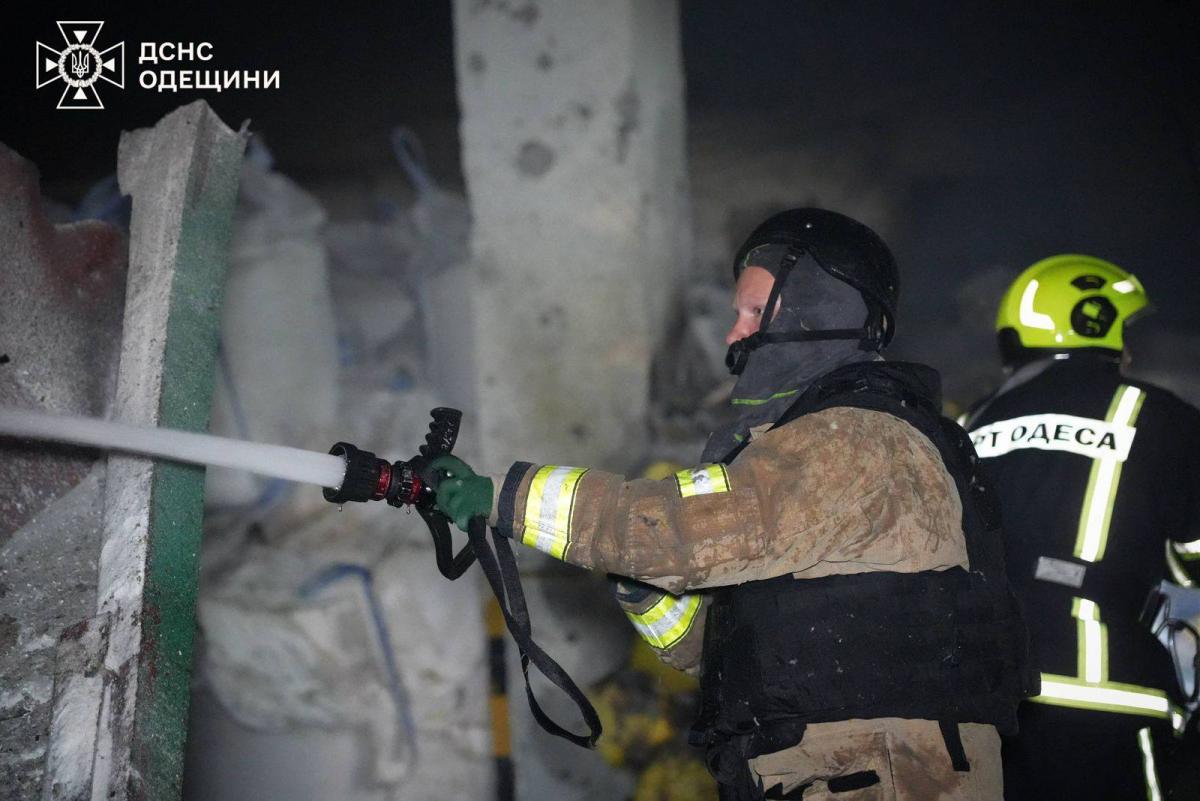 Наслідки атаки на Одесу в ніч проти 22 квітня 2026