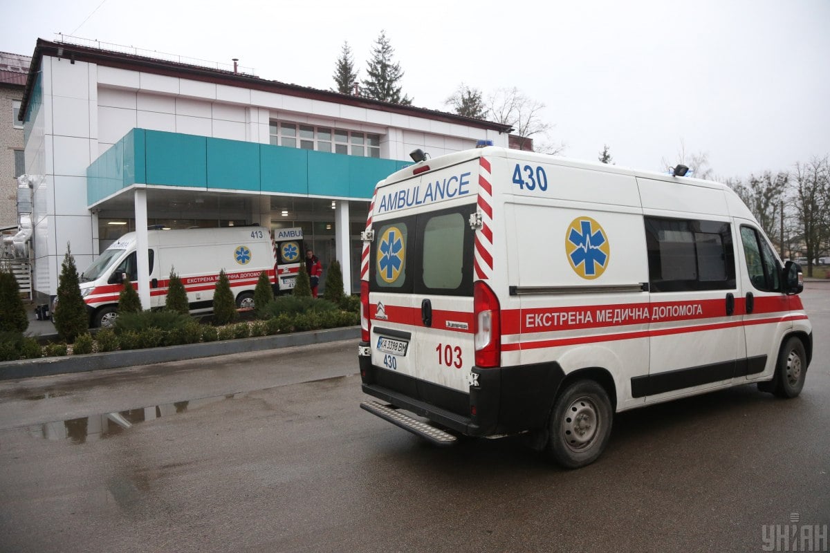 Лікування вдома і нові правила госпіталізації: чому лікарні не братимуть пацієнтів