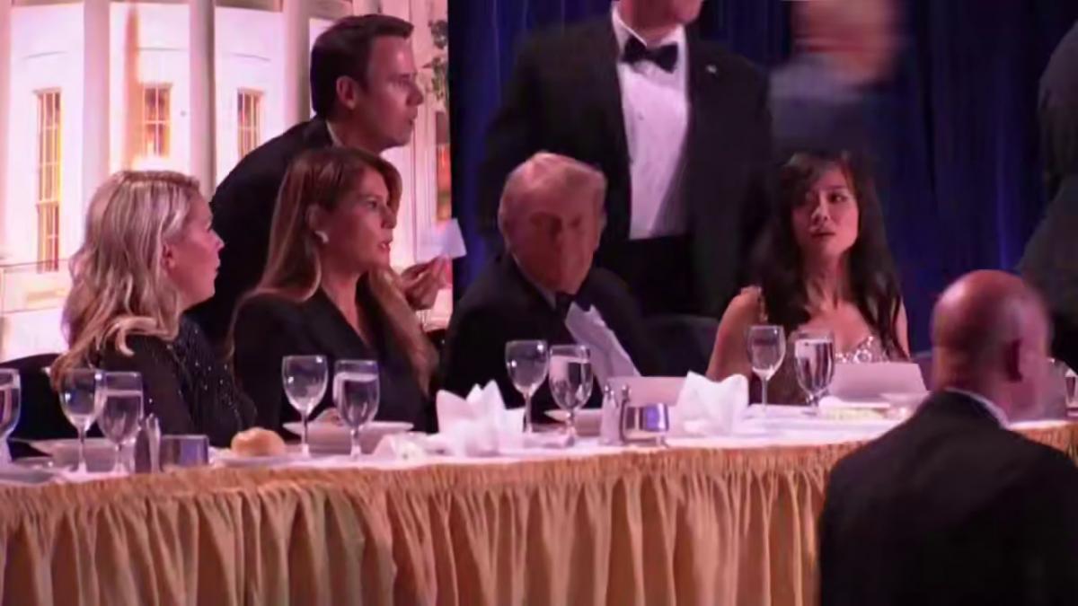 Трамп упав, а гості ховалися під столами: всі деталі стрілянини у США