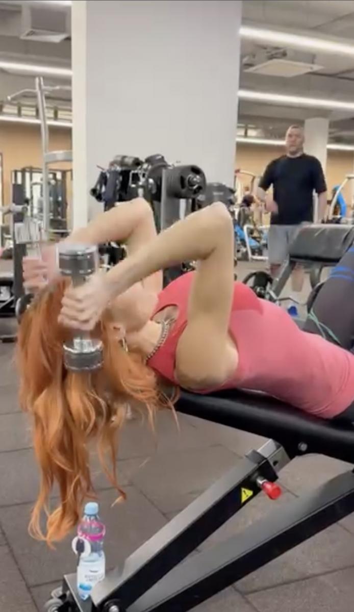 Олена Тополя показала, як тренується 