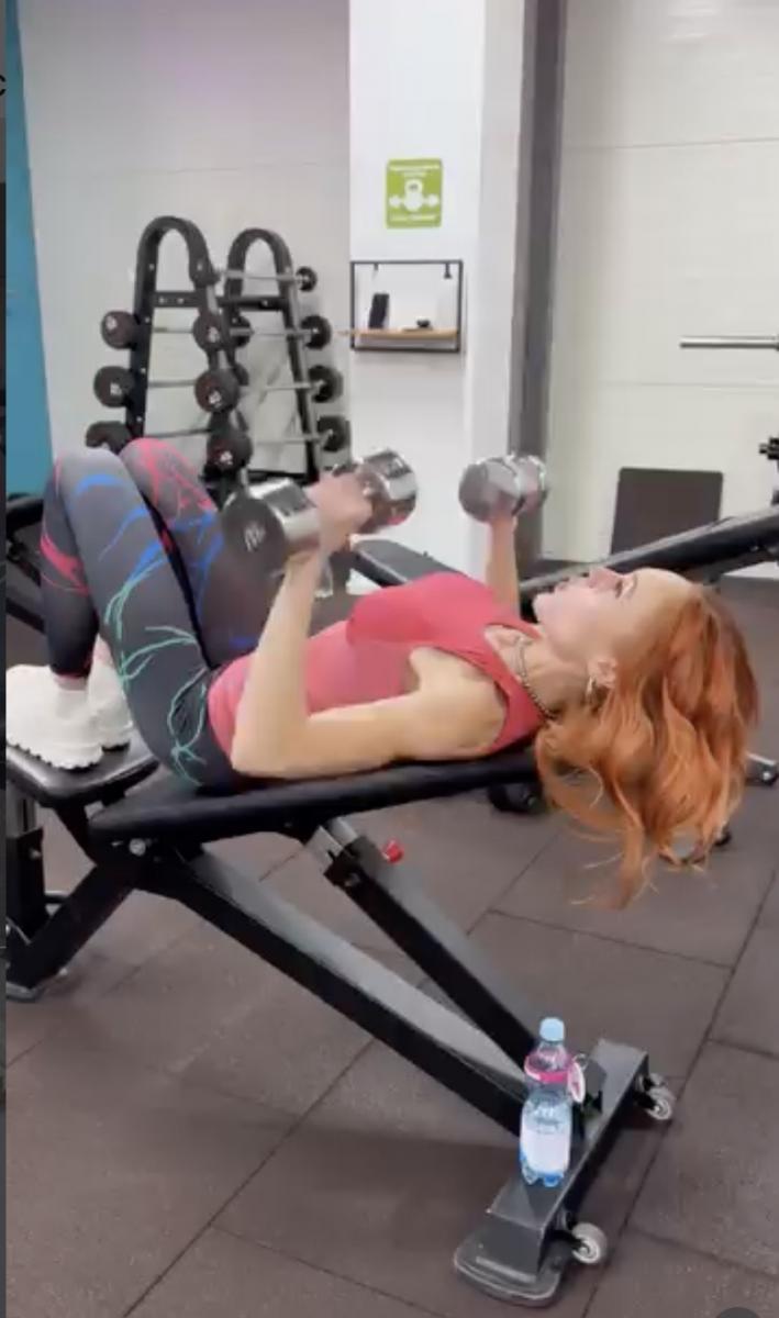 Олена Тополя показала, як тренується 