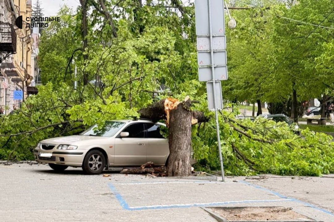 Налідки негоди в Дніпрі 26 квітня
