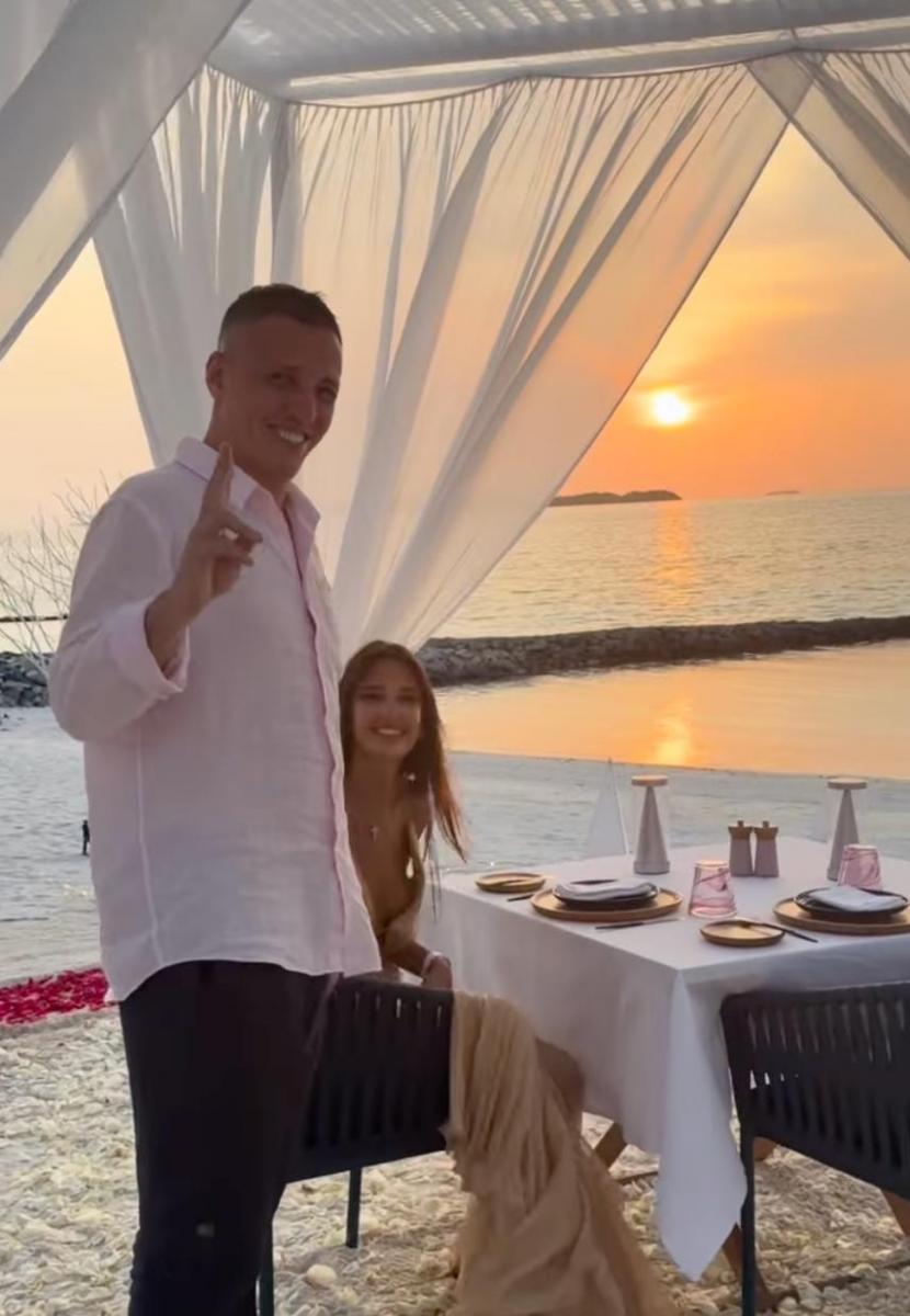 Ніка Ломія — пропозиція руки і серця