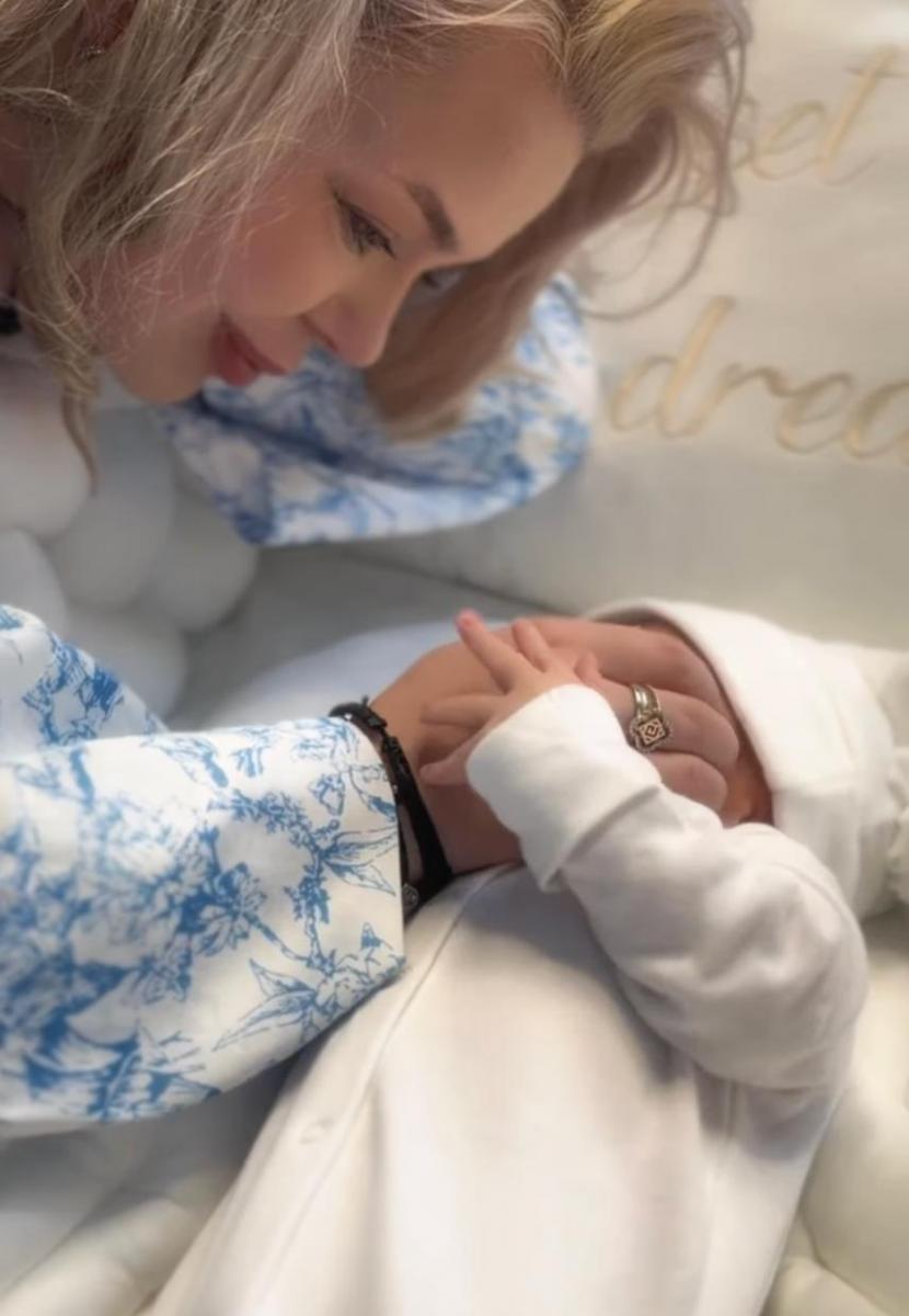 Як виглядає дитина Аліни Гросу