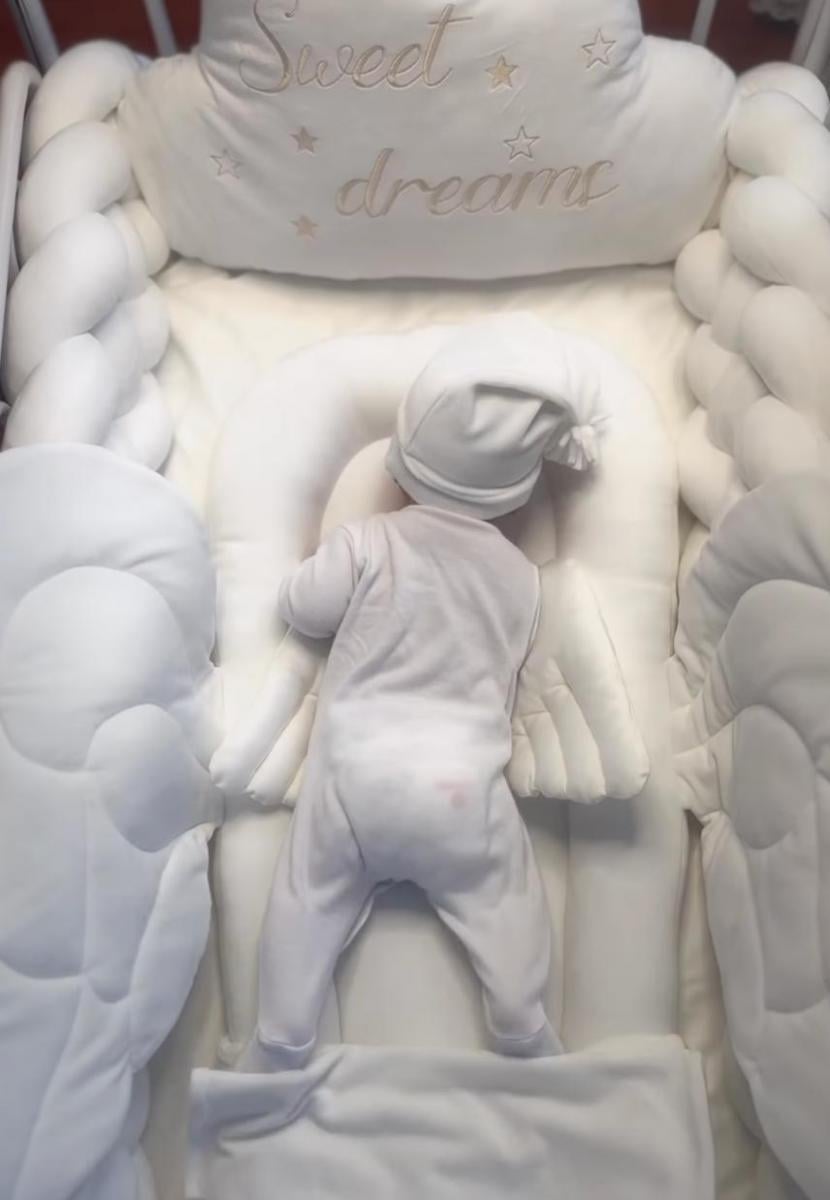 Дитина Аліни Гросу