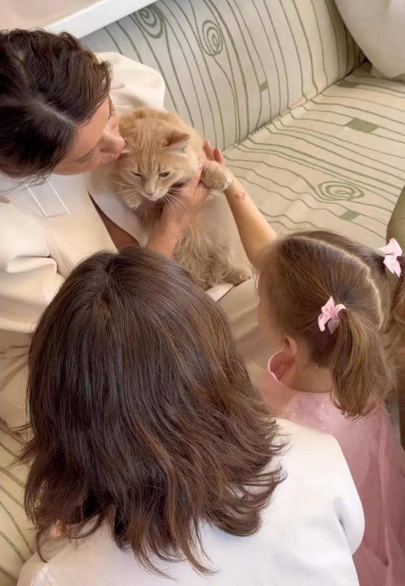 Дочки Могилевської з новим членом родини