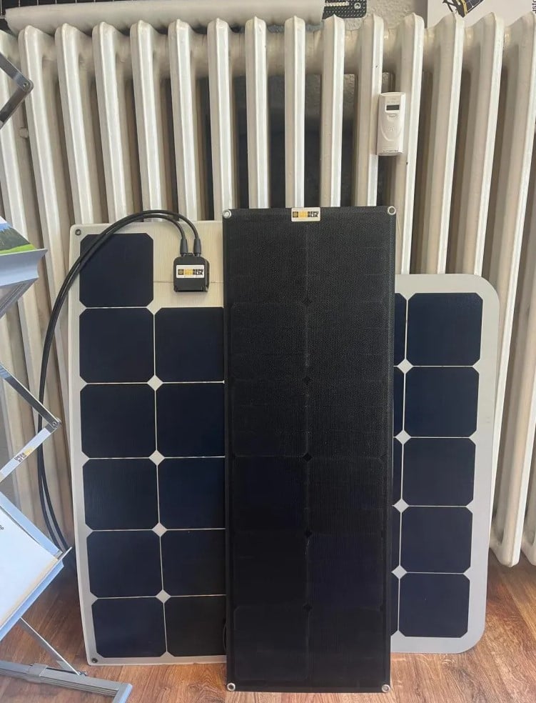 Компактні панелі підключаються безпосередньо до розетки й не потребують складного монтажу