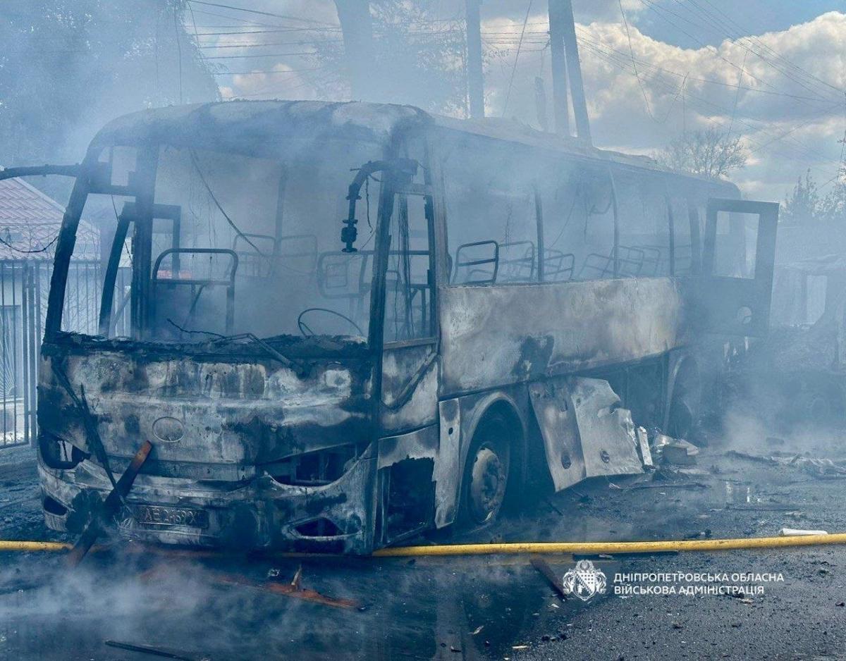 Наслідки удару по Дніпру 30 квітня