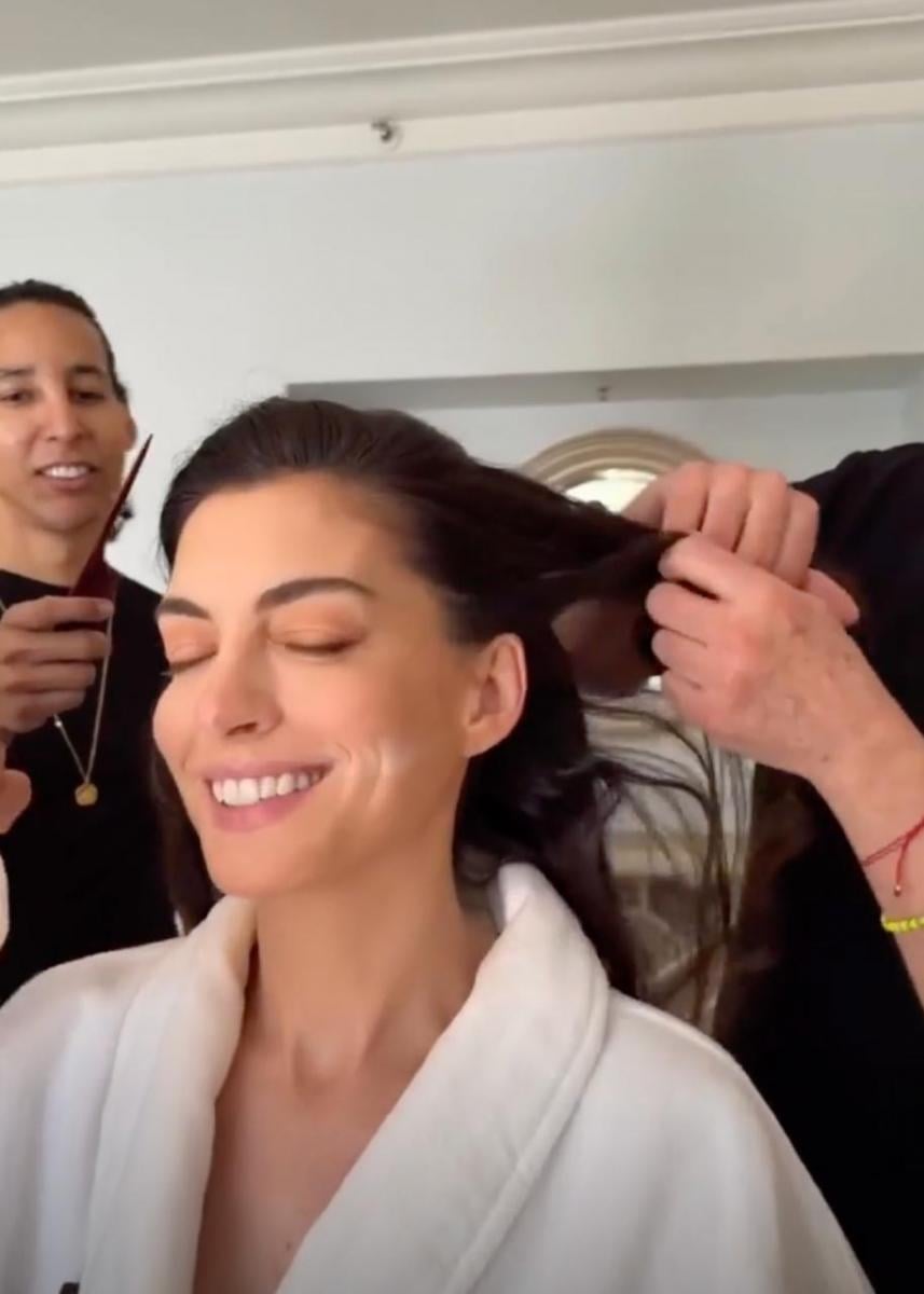 Енн Гетевей готується до виходу на червону доріжку