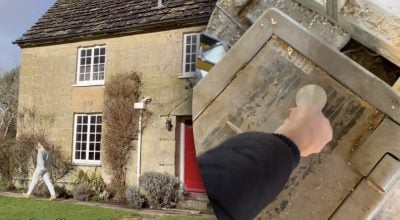 Жінка знайшла загадковий сейф у стіні старого будинку: що було всередині