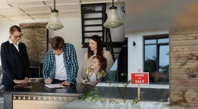 Спустився до підвалу нового будинку: чоловікові порадили викликати поліцію